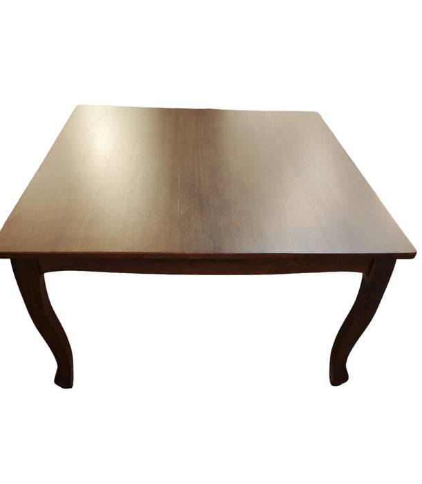 MESA COMEDOR RETRO CUADRADA CAFÉ MATE + 8 SILLAS RETRO CAFÉ MATE